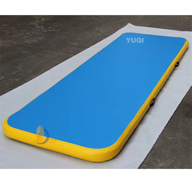 YQ74 Customized logo inflatable air tumble track