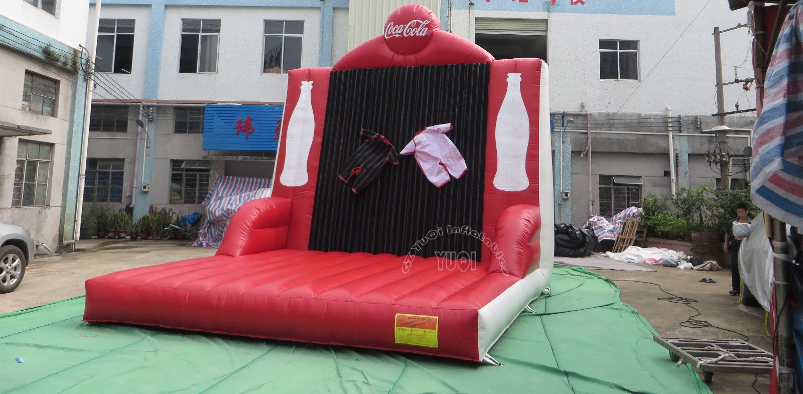 YUQI-Yq681 High Quality Pvc Inflatable Game Climbing Sticky Wall